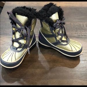 Girls toddler sorel snow boots size 9